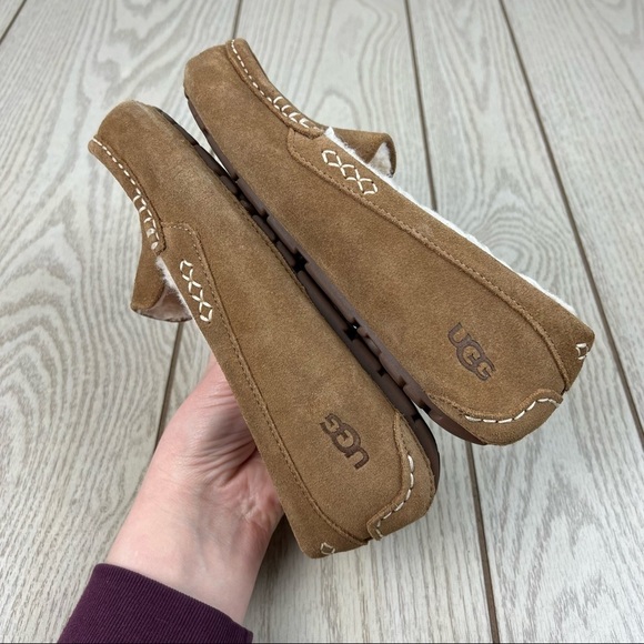 UGG Ansley Slipper Shoes US6 Chestnut (tan) $100 Indoor Outdoor Moccasin Flat - Picture 5 of 9